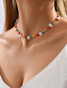 collar-multicolor-con-flores