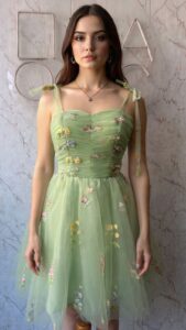 vestido-priscila-diseno-bordado-floral